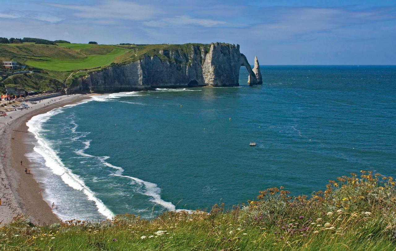 Le Tout A Pied Et Son Parking Prive Étretat Dış mekan fotoğraf